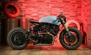 Custom Yamaha XV920 Cafe Racer Proudly Wears Livery Inspired by Gulf Racing