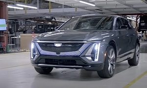 This Is How Cadillac Builds Its Luxury Models, With the Help of Robots and Humans