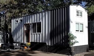 This Beautiful Tiny Home Proves That Cozy Living Doesn't Require Sprawling Square Footage