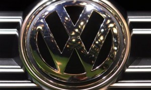 Volkswagen Is Cautious, Forecasts Decline in 2009 Production